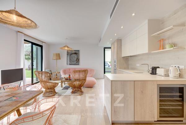 Villa neuve dans un écrin de verdure au Cap d'Antibes