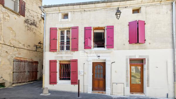 CHATEAURENARD - Maison de ville