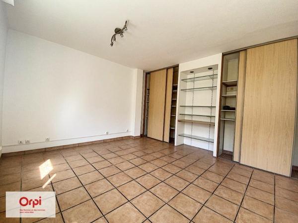 Appartement à louer    1 pièce • 44,57 m2 Montluçon