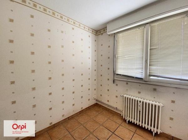 Appartement à louer    1 pièce • 44,57 m2 Montluçon