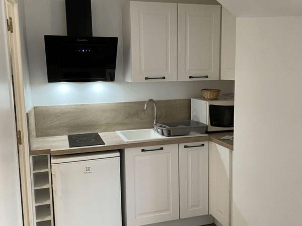 Location Studio 26.96 m² - 10-12-14 RUE RAYMOND POINCARE Rambouillet 78120