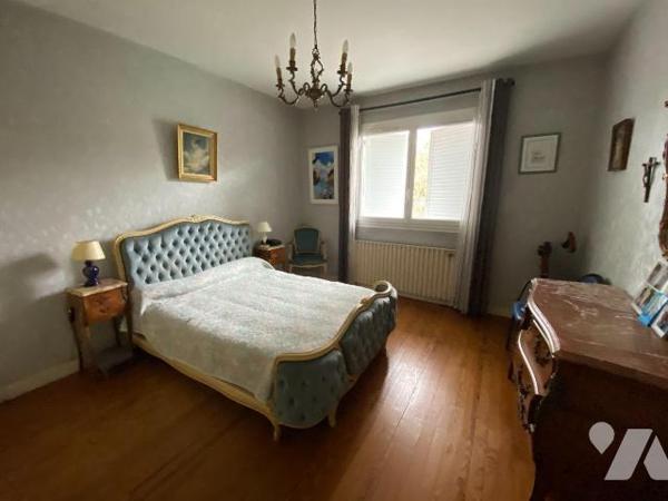 A VENDRE, Gironde, proche Bordeaux, EYSINES, proximité immédiate du centre et du TRAM, sur une ...