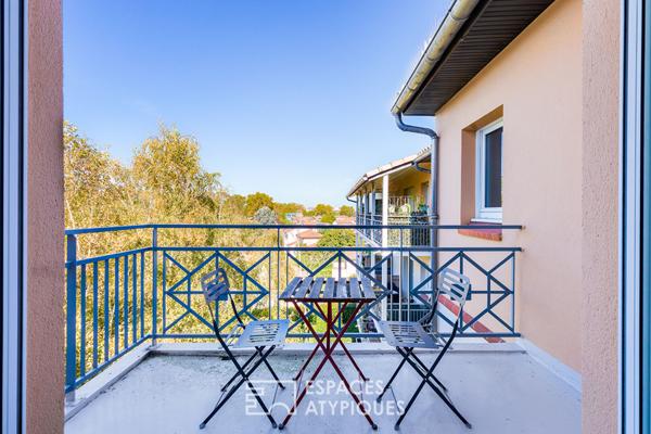 Appartement en dernier étage avec balcon et parking à Toulouse