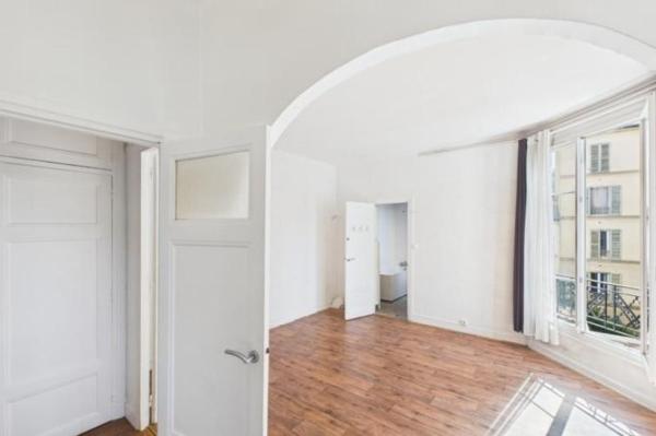 Vente - Appartement 1 pièces 27 m 2 Paris (75015)