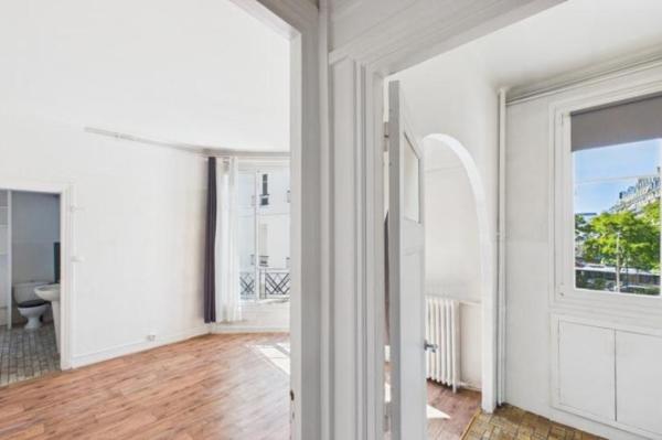 Vente - Appartement 1 pièces 27 m 2 Paris (75015)