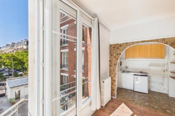 Vente - Appartement 1 pièces 27 m 2 Paris (75015)