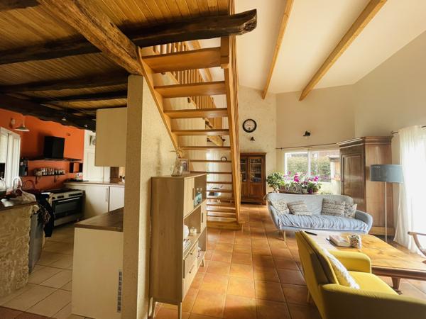 Boivre-la-vallée (86470) MAISON DE CHARME