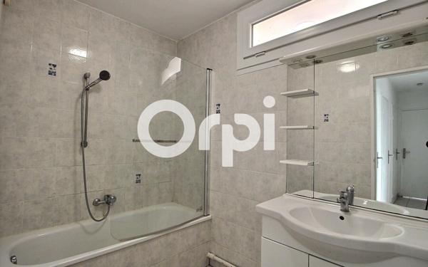 Appartement à vendre    4 pièces • 79 m2 Marseille 10
