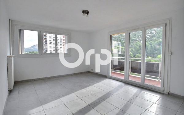 Appartement à vendre    4 pièces • 79 m2 Marseille 10