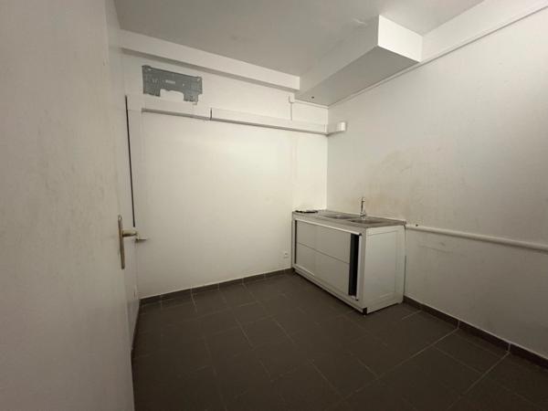 Local/bureau à louer ()