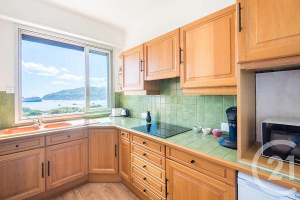 Appartement F1 à vendre  1 pièce - 39 m 2   VILLEFRANCHE SUR MER  - 06