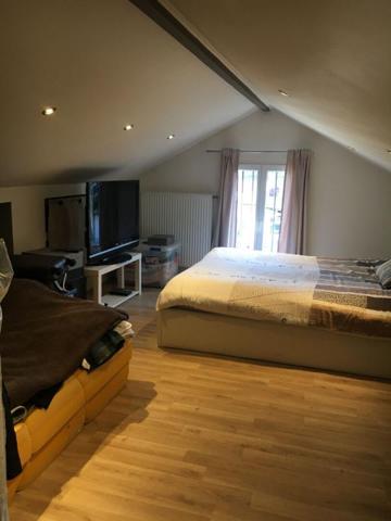 Maison 6 pièces rénovée de 92,55m2 avec double habitation à Bondy (93140) |Terrain 290m²| 2 stationnements privés