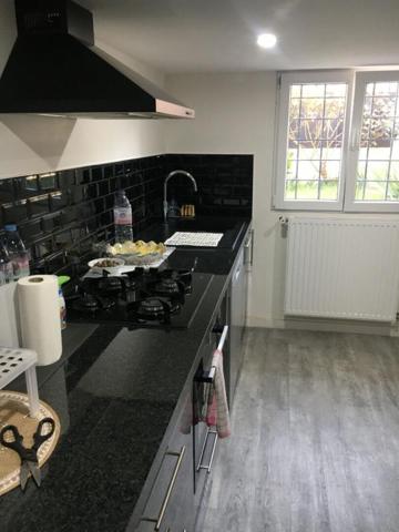 Maison 6 pièces rénovée de 92,55m2 avec double habitation à Bondy (93140) |Terrain 290m²| 2 stationnements privés