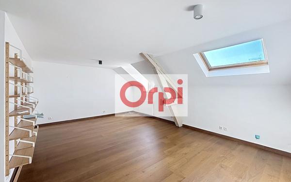 Appartement à louer    3 pièces • 70 m2 Annemasse