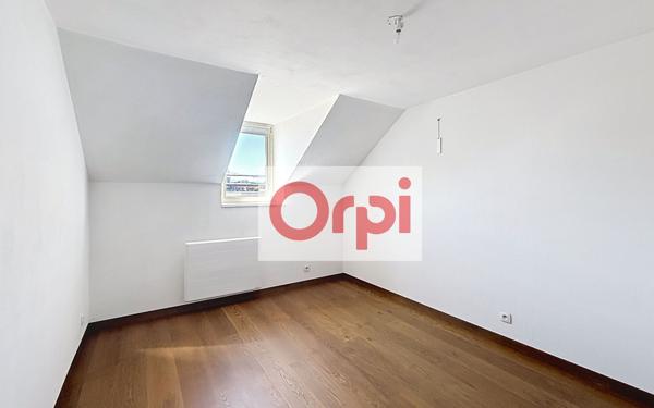 Appartement à louer    3 pièces • 70 m2 Annemasse