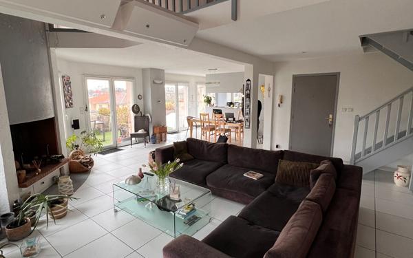 Appartement à vendre    5 pièces • 148 m2 Toulouse