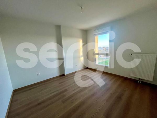 Location 2 Pieces 40 80000 Amiens 25 1633 01 0014