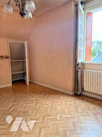 EXCLUSIVITÉ - Maison sur cave non mitoyenne, trois chambres