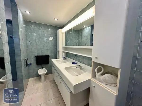 Appartement à louer 3 pièces 107m² Mandelieu-la-Napoule (06210)