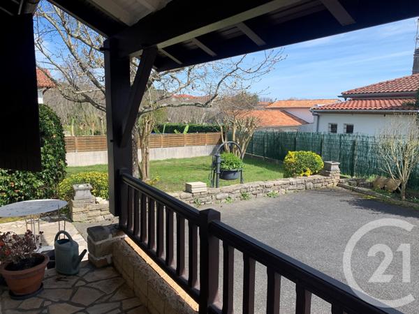 Maison à vendre  4 pièces - 97,78 m 2   ANGLET  - 64
