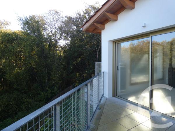 Maison à vendre  4 pièces - 97,78 m 2   ANGLET  - 64