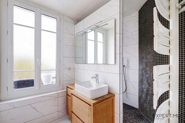 Paris (75017) Magnifique 3 pièces 66 m2 avec vue dégagée