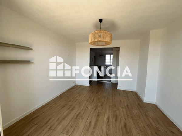 Location Appartement meublé 3 pièces 57 m² - Salon De Provence 13300
