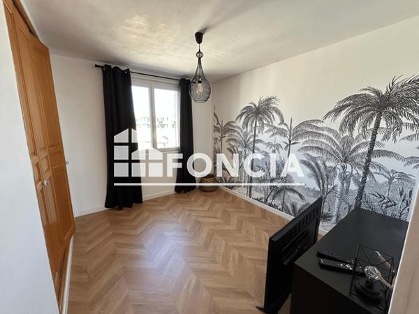 Location Appartement meublé 3 pièces 57 m² - Salon De Provence 13300