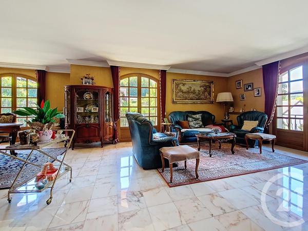 Maison à vendre  7 pièces - 189,70 m2 ROMAGNAT - 63