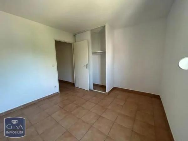 Appartement à louer 3 pièces 54.63m² Nîmes (30000)