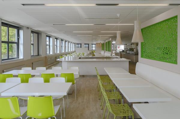 Bureaux à vendre ou à louer à Colombes campus rénové et modulable