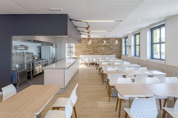 Bureaux à vendre ou à louer à Colombes campus rénové et modulable