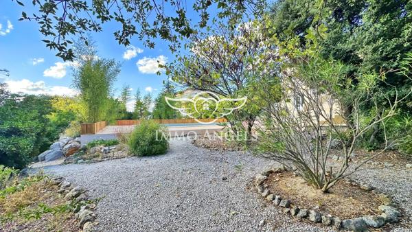 VILLA belles prestations 3chambres, T2 independant modulable, piscine, garage, calme