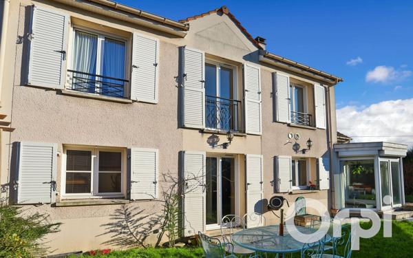 Maison à vendre    6 pièces • 187,02 m2 Osny