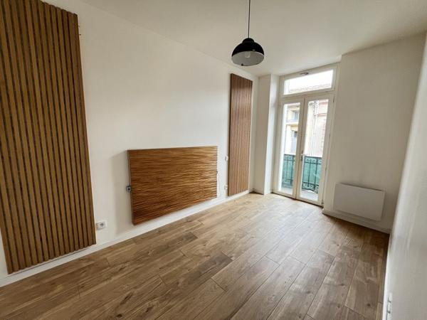 Appartement à louer 600 € CC Beaumont-de-Lomagne 3 p 49 m² DPE B