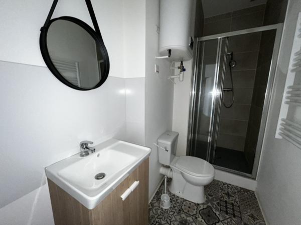 Appartement à louer 600 € CC Beaumont-de-Lomagne 3 p 49 m² DPE B