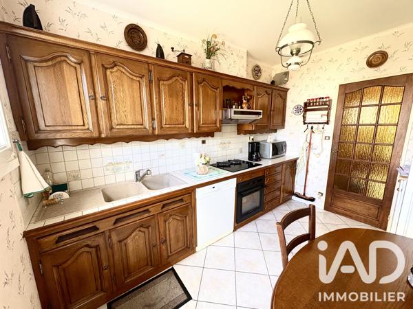 Maison à vendre 4 pièces 96 m² Saint-Cyr-sur-Loire