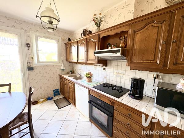 Maison à vendre 4 pièces 96 m² Saint-Cyr-sur-Loire