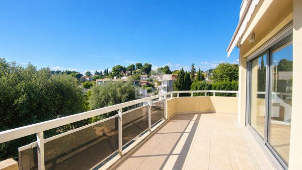 Appartement Le Cannet 3 pièce(s) 71 m2