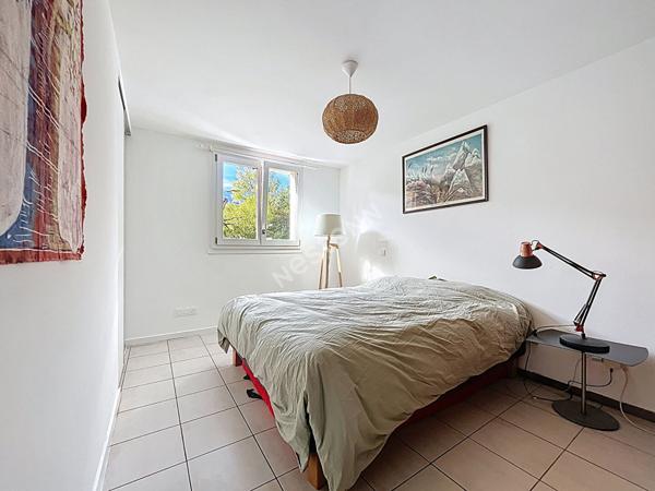 Appartement 2 pièces en rez-de-jardin avec jardin et piscine à vendre à Doussard