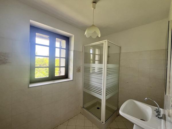 Maison à vendre 244 950 € Trélissac 8 p 150 m² DPE C