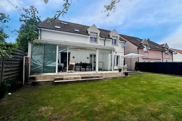 Maison 6 pièces de 183m2