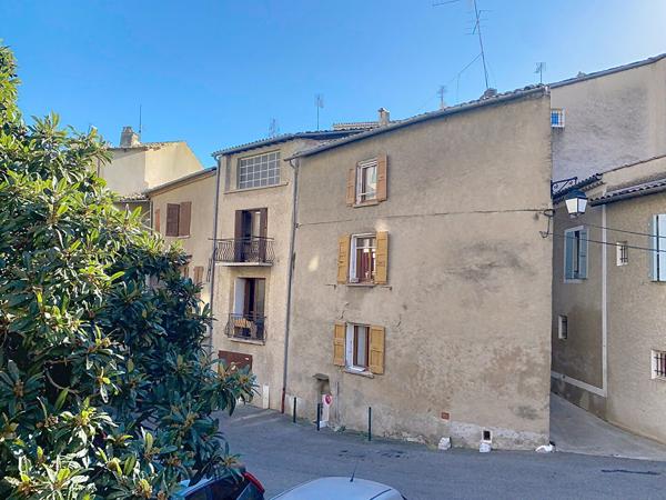 A vendre maison de village 2 pièces à Sisteron