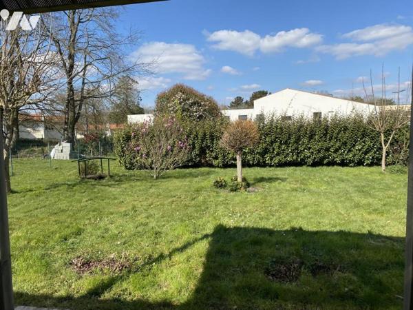 LES ACHARDS Maison de plain pied