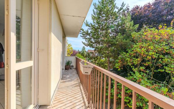 Appartement à vendre    3 pièces • 73,80 m2 Noisy-le-Grand