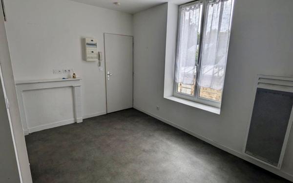 Appartement à louer    1 pièce • 17 m2 Poitiers