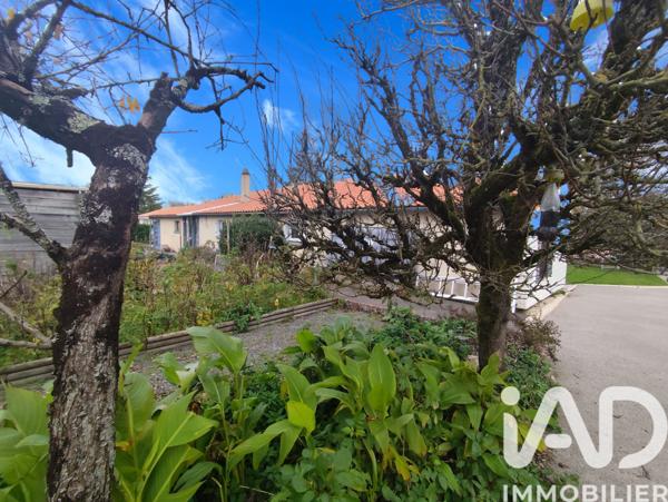 Maison à vendre 10 pièces 160 m² Clessé