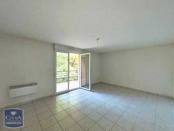 Appartement à louer 3 pièces 68.65m² Montauban (82000)
