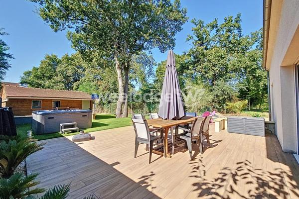 Maison à vendre 6 pièces de 166 m² à Éragny