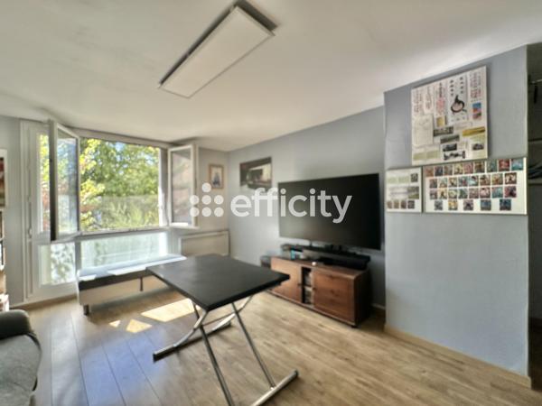 Appartement
         4 pièces
        - 65 m² Exclusivité 270 000 € *